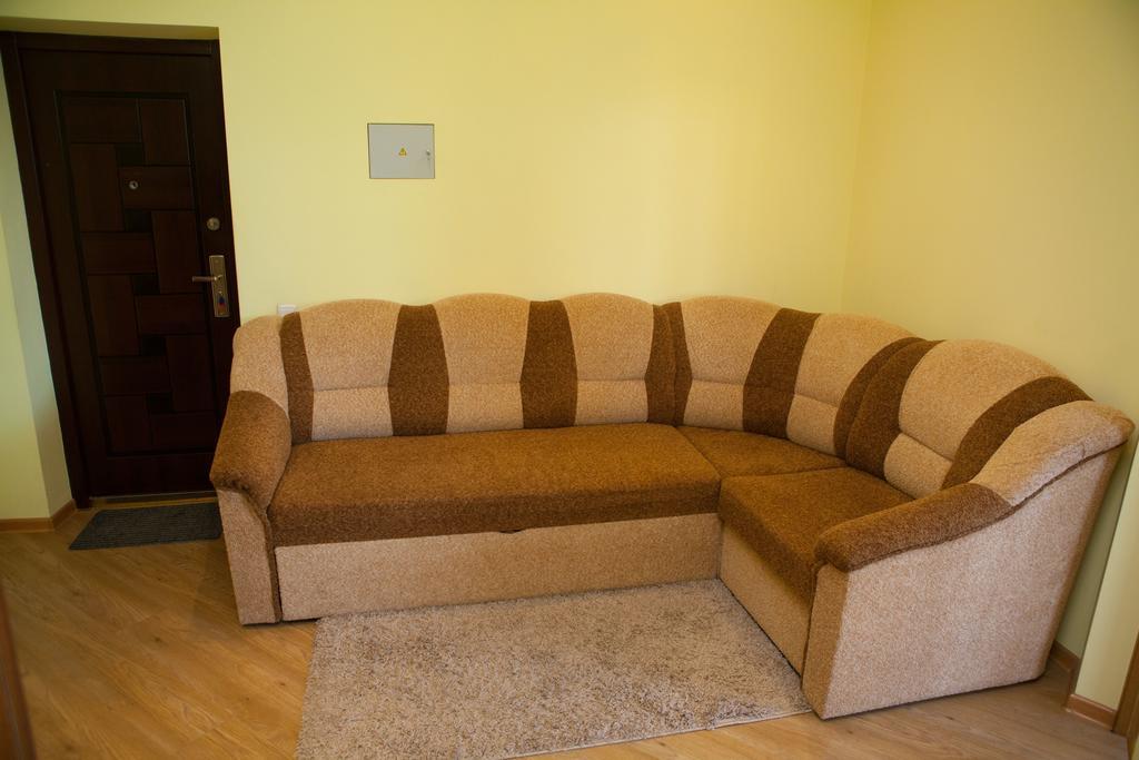 Apartment In 2 Min From Poznyaky Metro Station Kiew Exterior foto